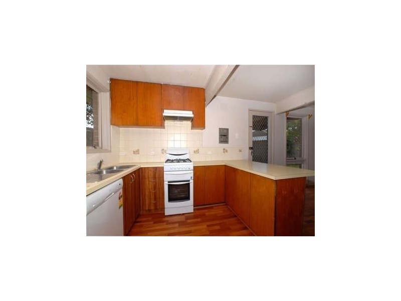 33 Grimwade Crescent, Frankston VIC 3199