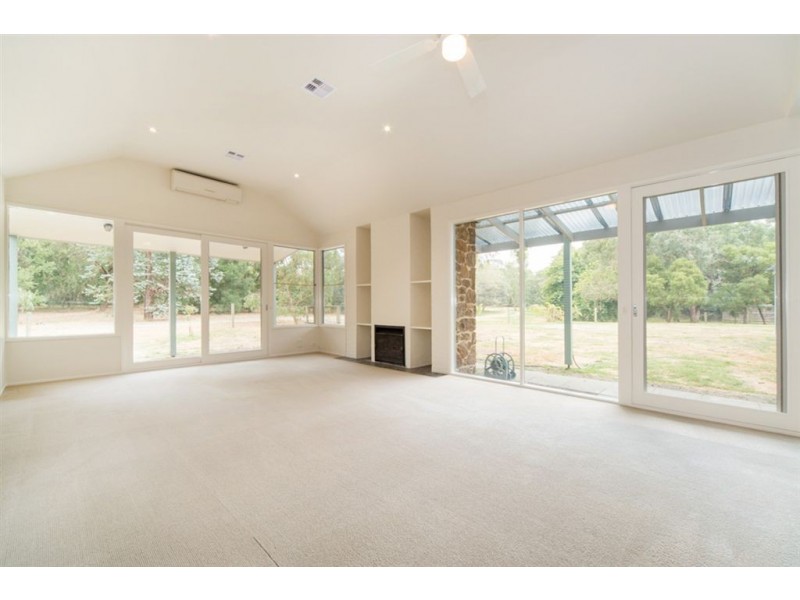 33 Cranhaven Road, Langwarrin VIC 3910