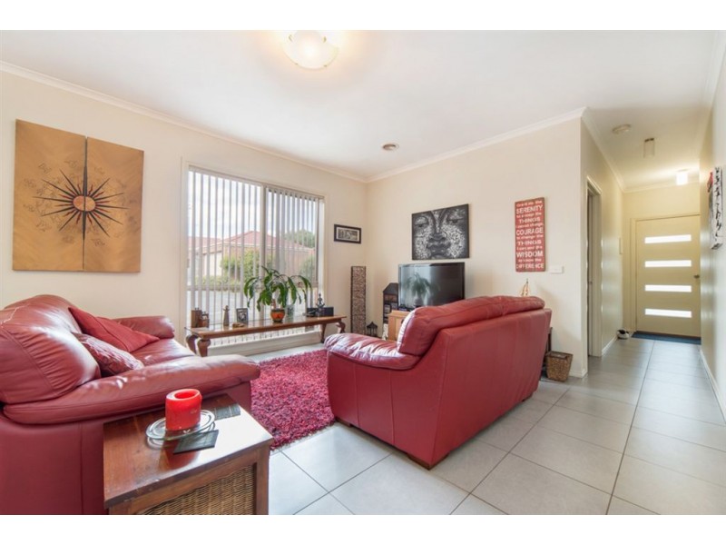 4/10 Raymond Street, Somerville VIC 3912
