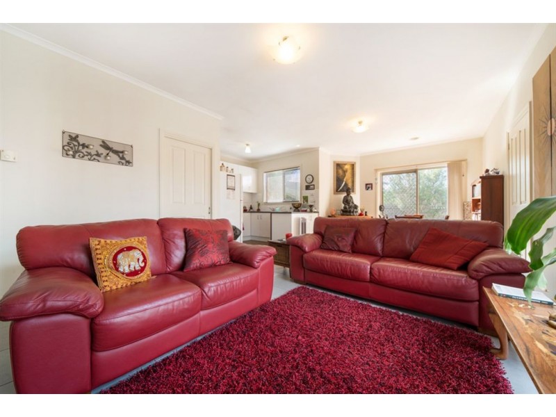 4/10 Raymond Street, Somerville VIC 3912