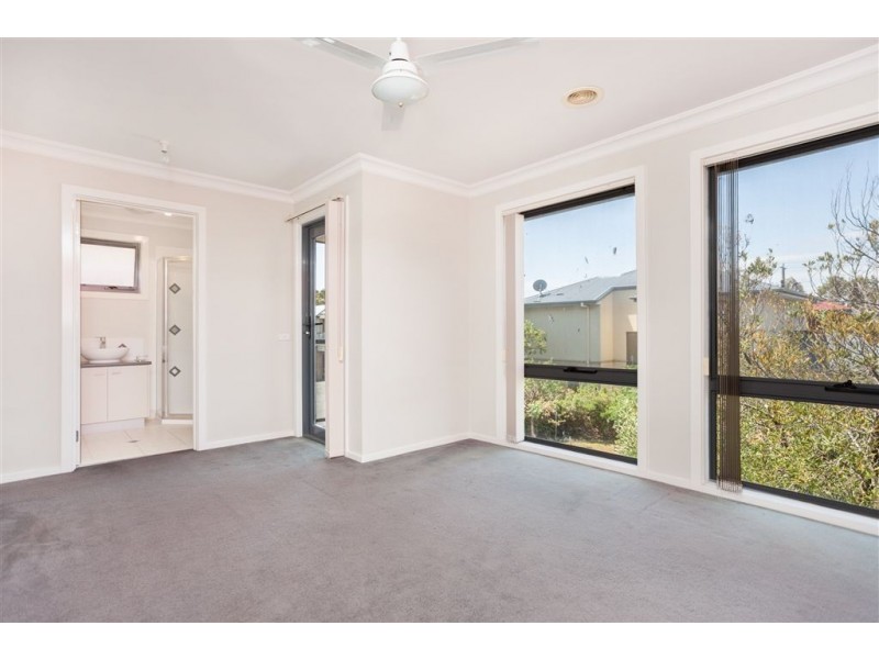 3/227 Thames Promenade, Chelsea Heights VIC 3196