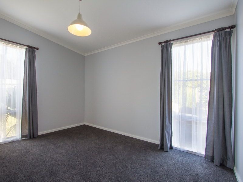 10 Spruce Court, Frankston North VIC 3200