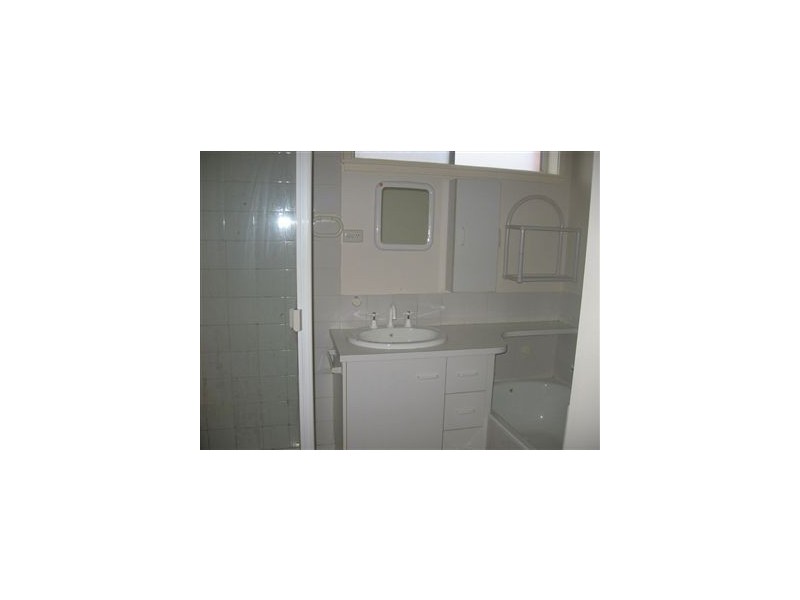 8 Gaskin Avenue, Hastings VIC 3915