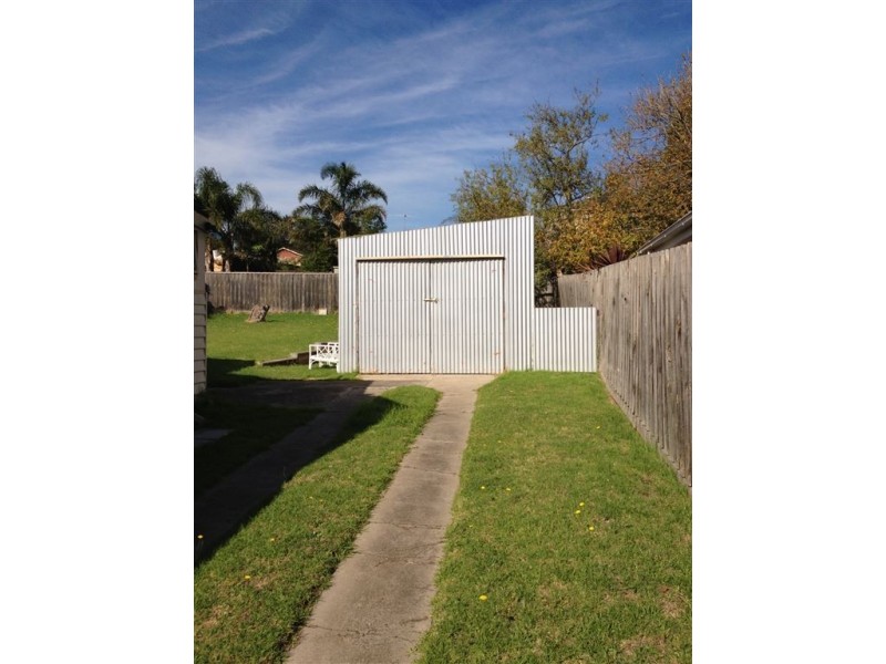 6 Edna Street, Frankston VIC 3199