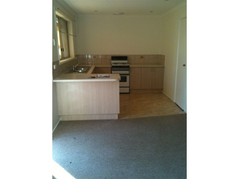 69 Darnley Drive, Skye VIC 3977