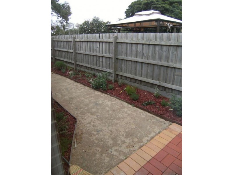 5A Cricklewood Avenue, Frankston VIC 3199