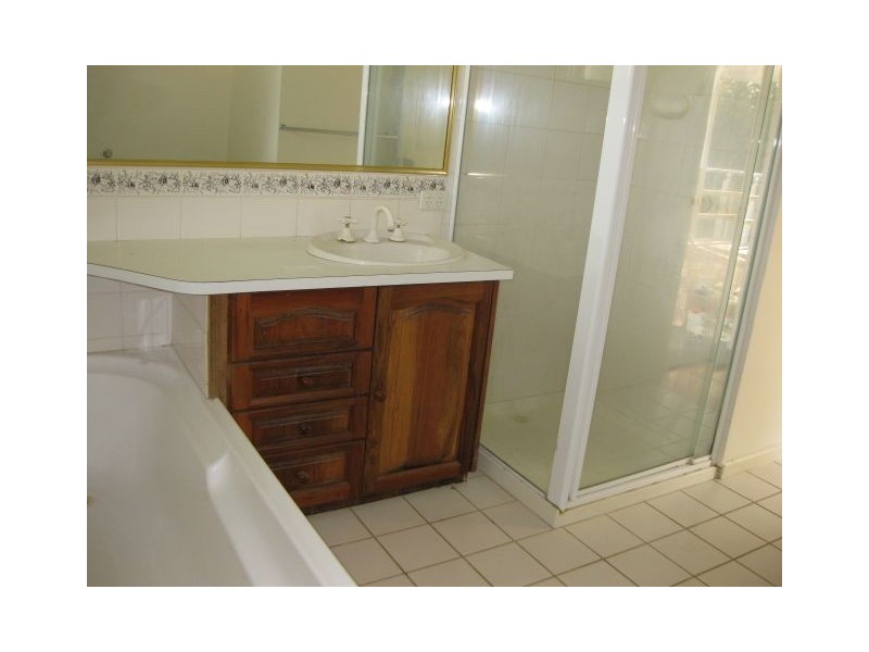 24 Towerhill Road, Frankston VIC 3199