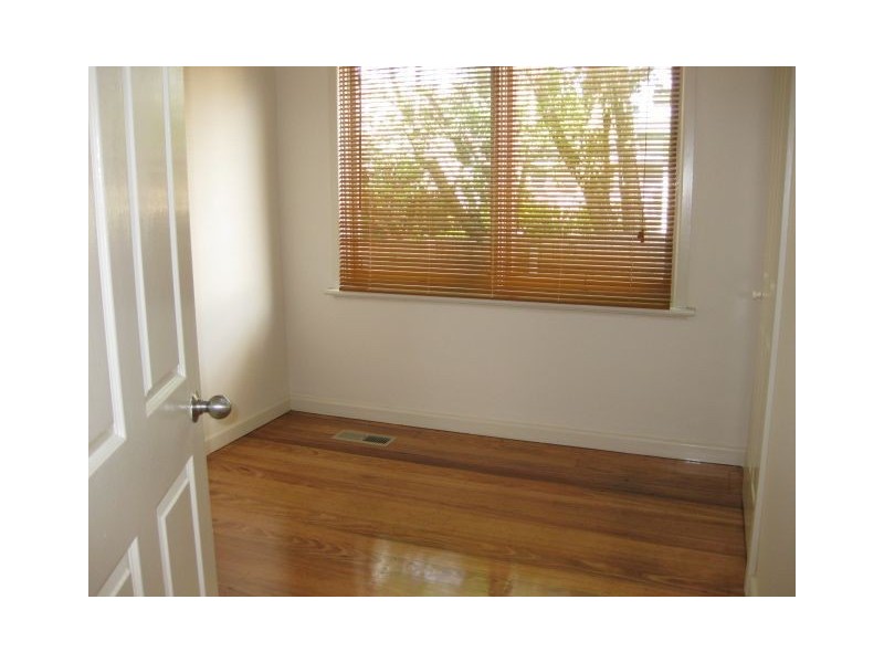 24 Towerhill Road, Frankston VIC 3199