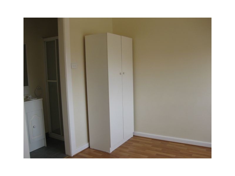 8B Station Street, Seaford VIC 3198