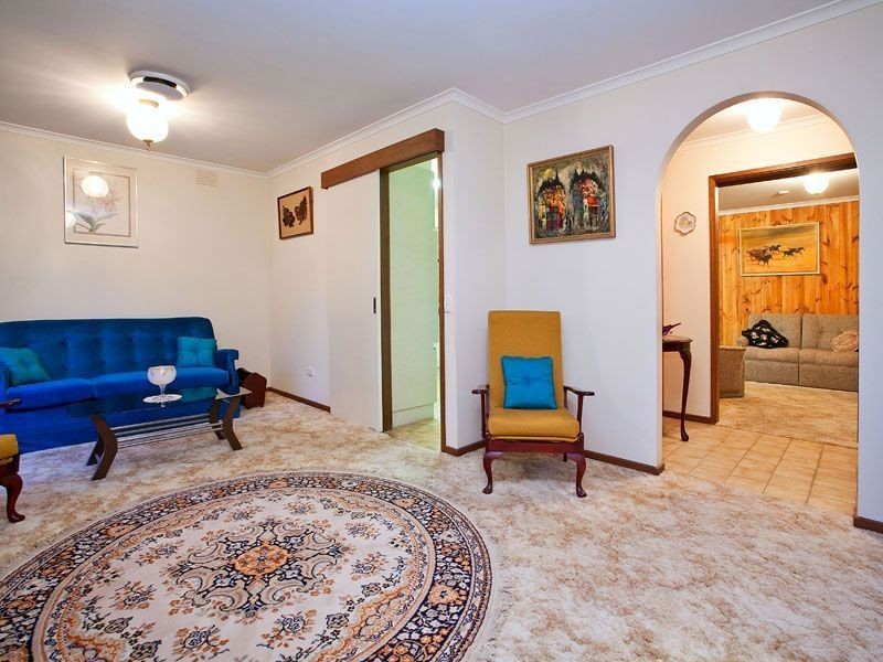 8 Naomi Court, Frankston VIC 3199