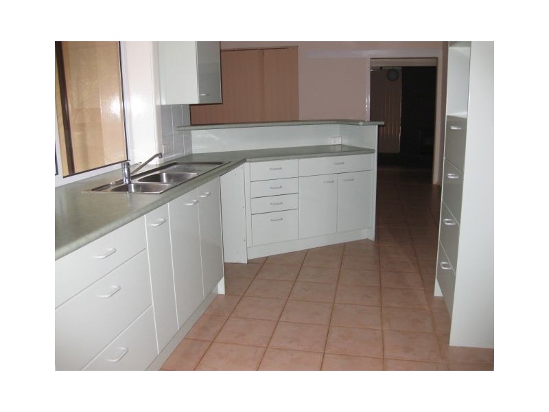 12 Kenilworth Avenue, Frankston VIC 3199