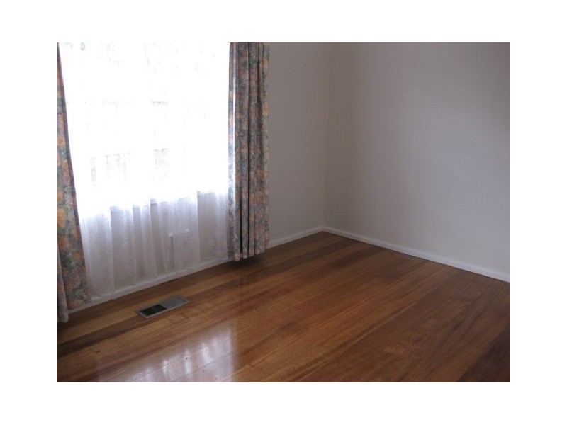 6 St George Court, Frankston VIC 3199