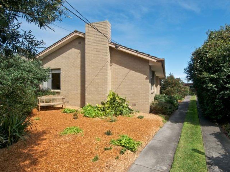 16 Banool Court, Frankston South VIC 3199