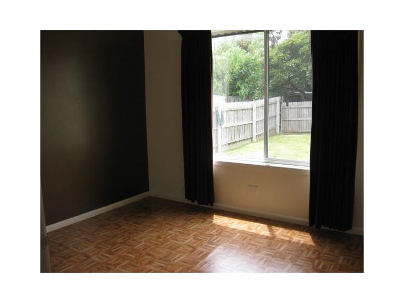 1 Mahogany Avenue, Frankston North VIC 3200