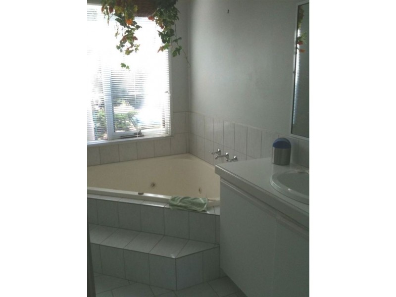 5 The Knoll, Somerville VIC 3912