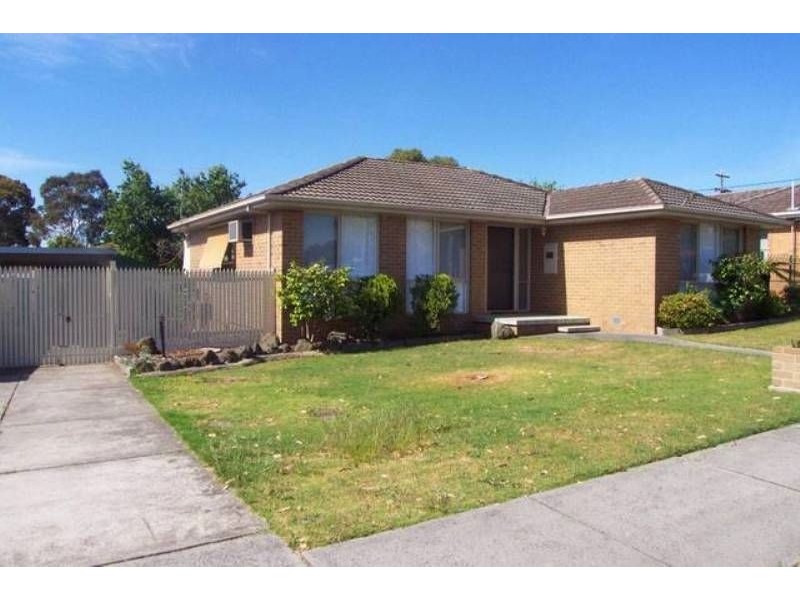 35 Naranga Crescent, Frankston VIC 3199
