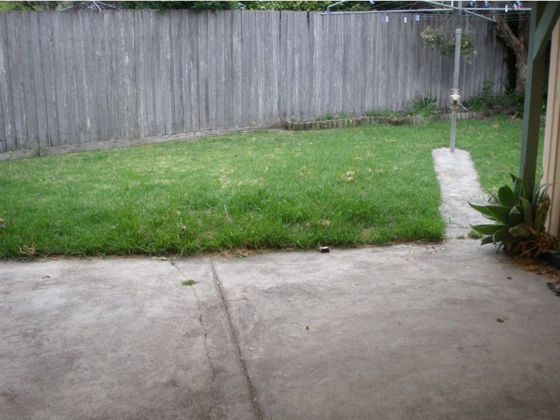 1 Lutana Court, Frankston VIC 3199