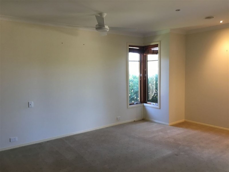 4 Florida Court, Berwick VIC 3806