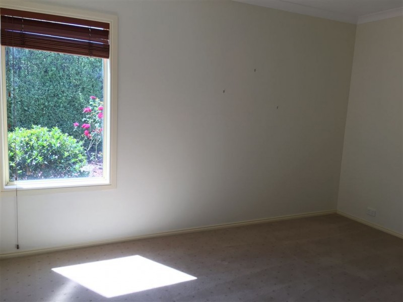 4 Florida Court, Berwick VIC 3806