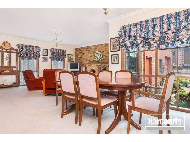8 Shinners Avenue, Narre Warren VIC 3805