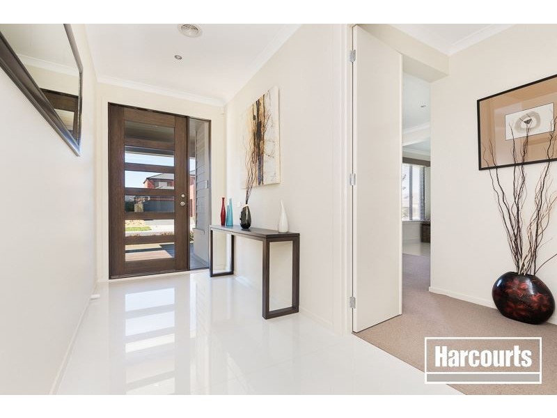 4 Southern Bell Street, Officer VIC 3809