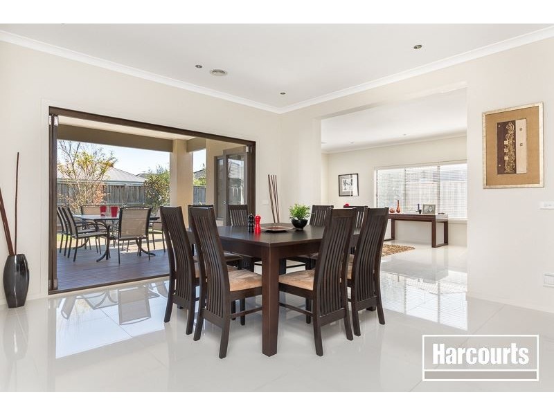 4 Southern Bell Street, Officer VIC 3809