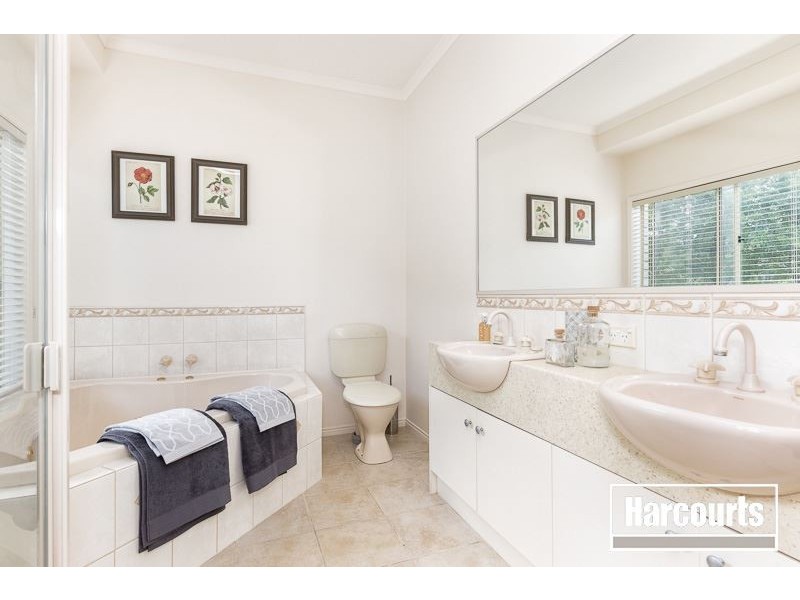 18 Valley Drive, Beaconsfield Upper VIC 3808