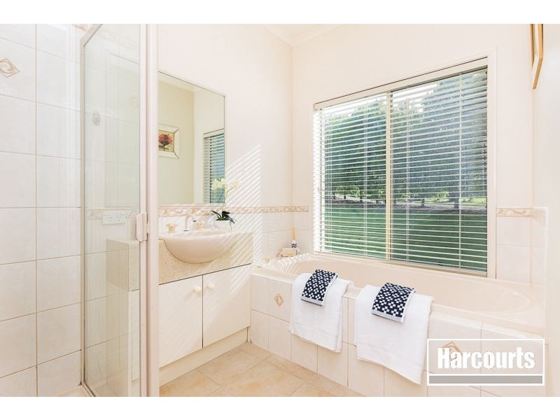 18 Valley Drive, Beaconsfield Upper VIC 3808