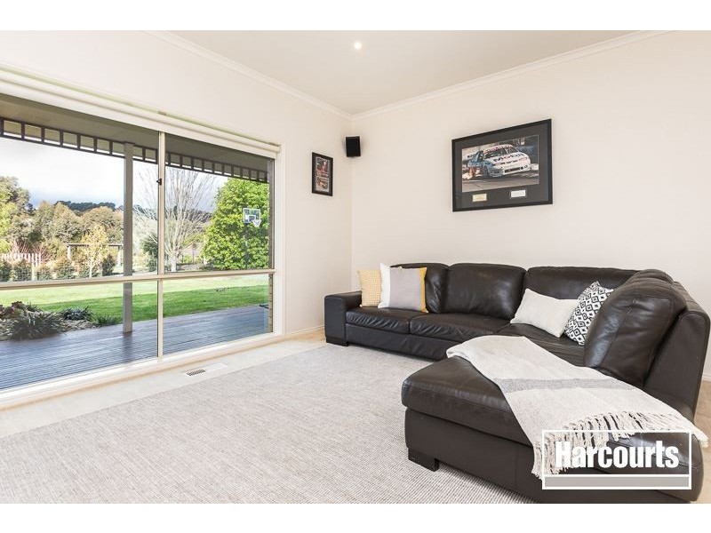 18 Valley Drive, Beaconsfield Upper VIC 3808