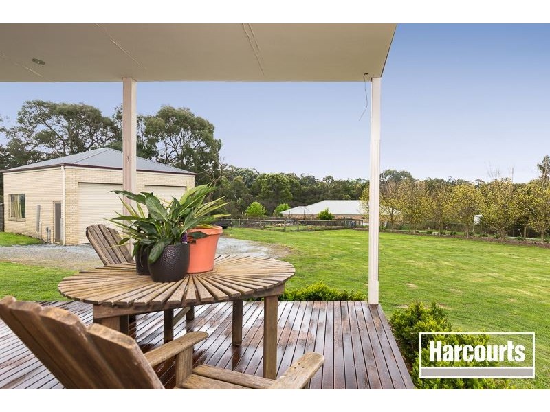 18 Valley Drive, Beaconsfield Upper VIC 3808