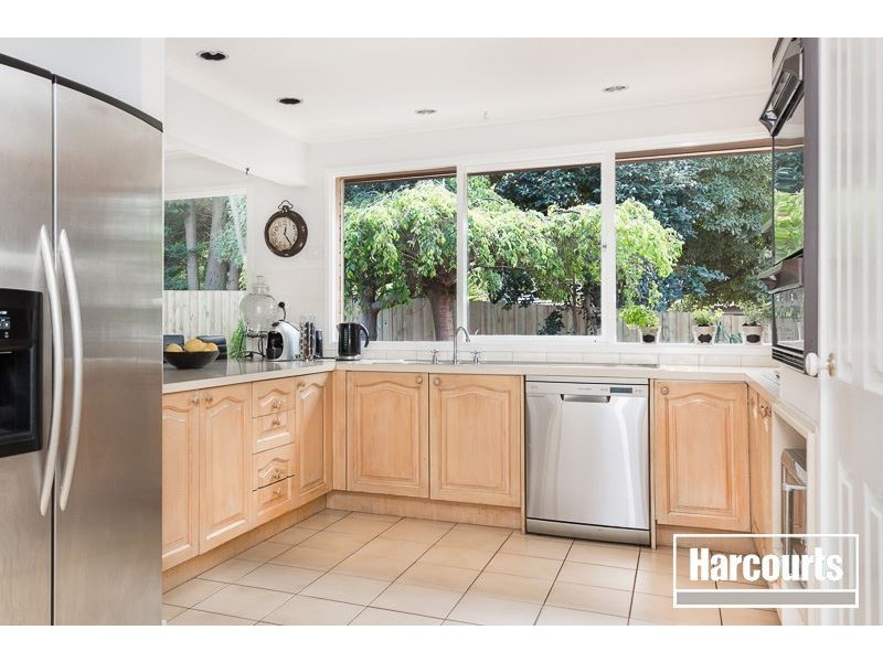 14 Bournevale Drive, Berwick VIC 3806