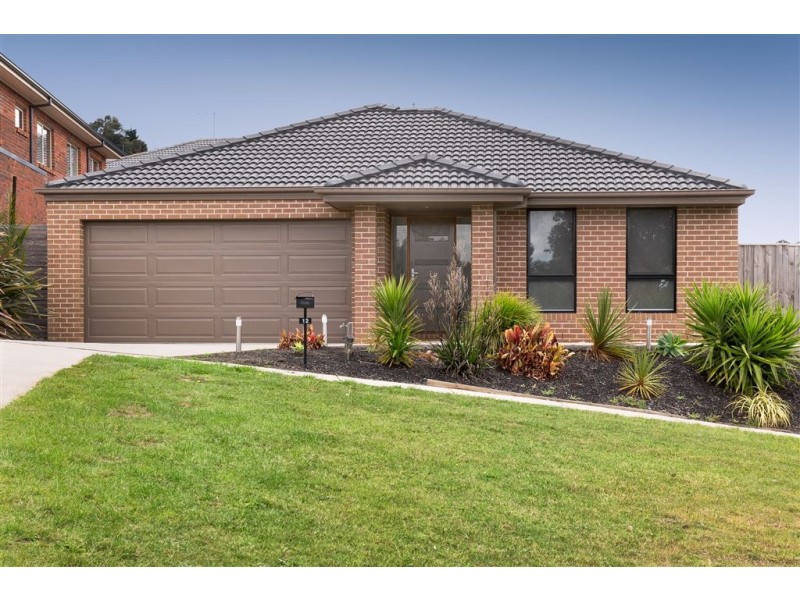 12 Whistler Drive, Berwick VIC 3806