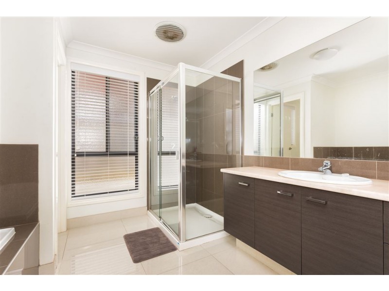 12 Whistler Drive, Berwick VIC 3806