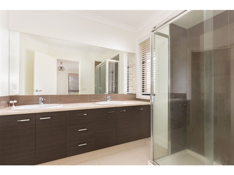 12 Whistler Drive, Berwick VIC 3806