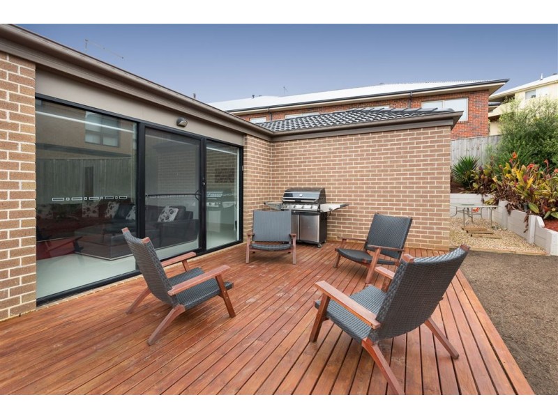 12 Whistler Drive, Berwick VIC 3806