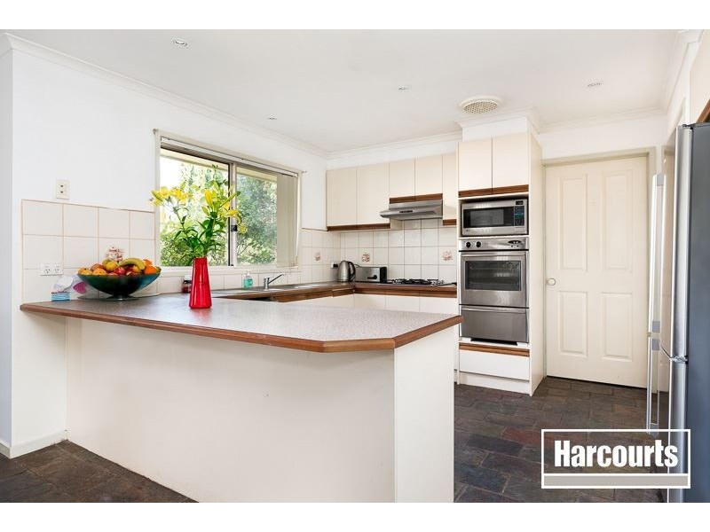 2 Janson Close, Narre Warren South VIC 3805