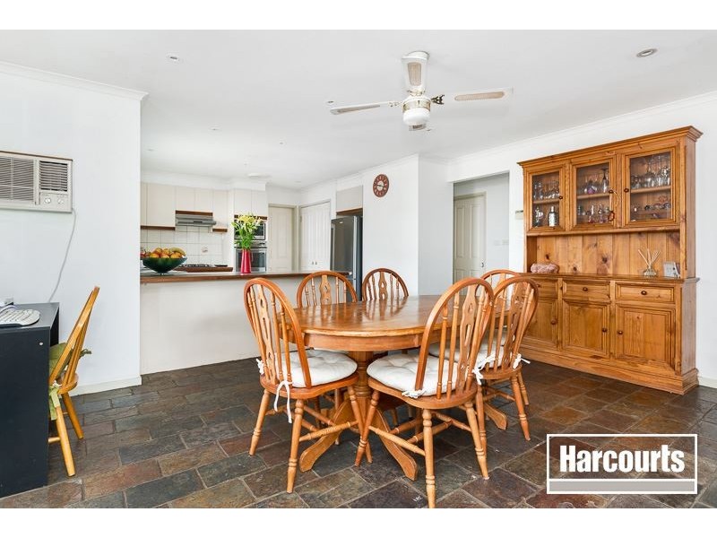 2 Janson Close, Narre Warren South VIC 3805