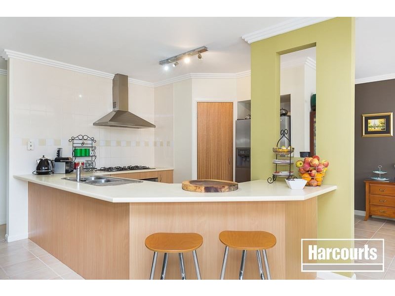 8 Hamdon Green, Berwick VIC 3806