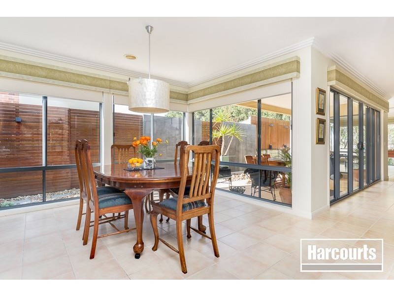 8 Hamdon Green, Berwick VIC 3806