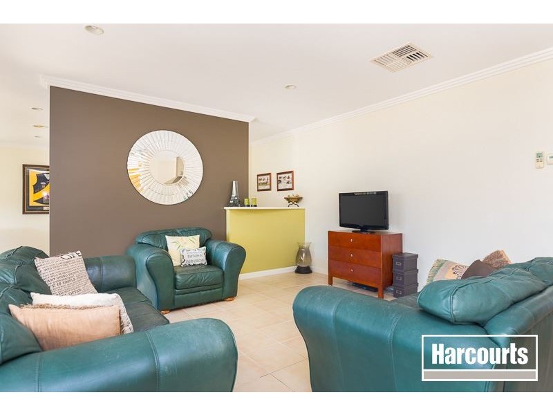 8 Hamdon Green, Berwick VIC 3806