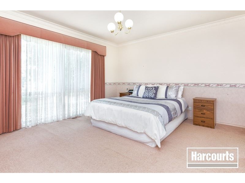 2 Travis Court, Berwick VIC 3806