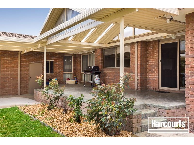2 Travis Court, Berwick VIC 3806