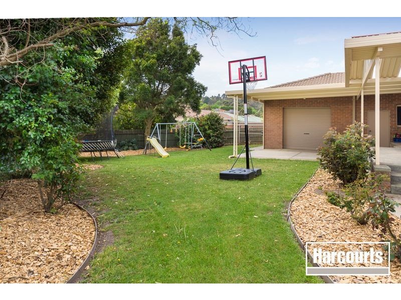 2 Travis Court, Berwick VIC 3806