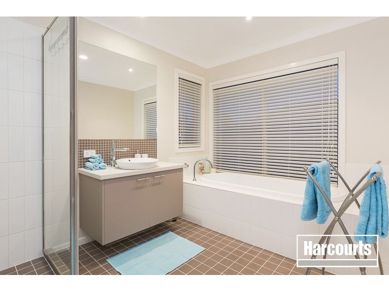 12 Ambrose Court, Berwick VIC 3806