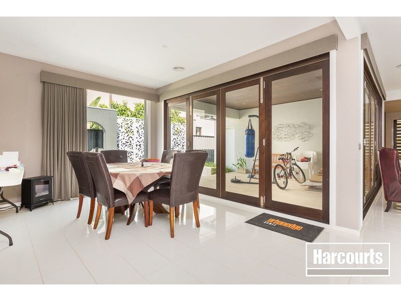 9 Percheron Way, Clyde North VIC 3978