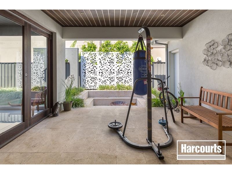 9 Percheron Way, Clyde North VIC 3978