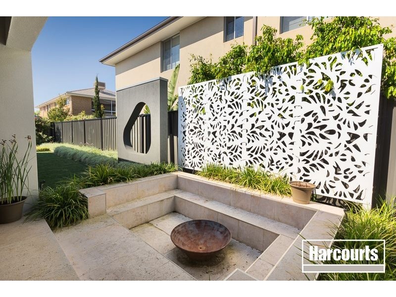 9 Percheron Way, Clyde North VIC 3978