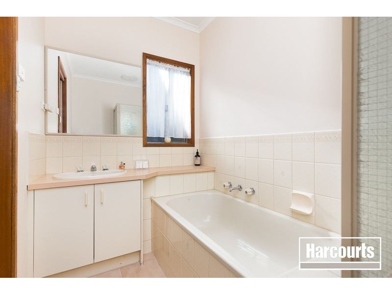 18A Boree Court, Berwick VIC 3806