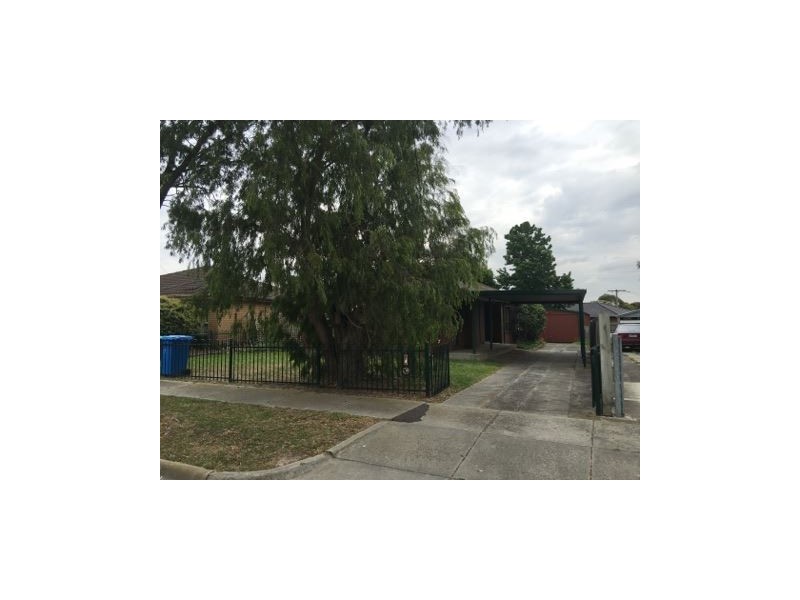 5 Tadstan Drive, Hampton Park VIC 3976