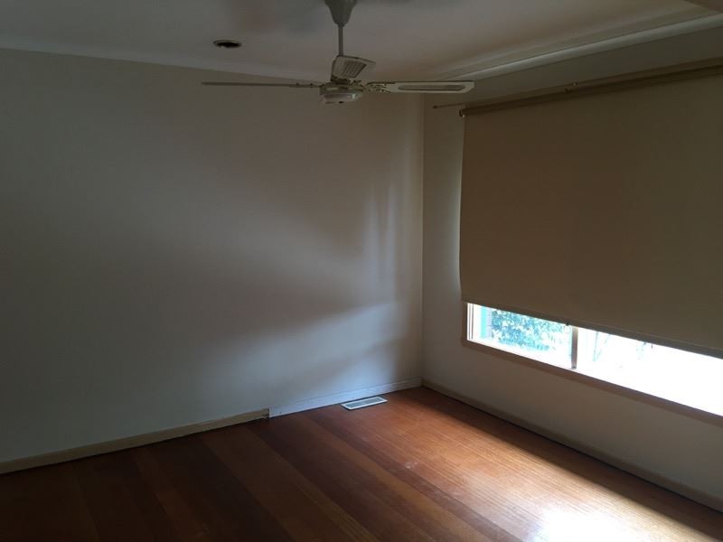 5 Tadstan Drive, Hampton Park VIC 3976